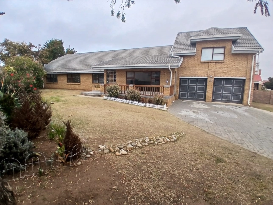 4 Bedroom Property for Sale in Hartenbos Central Western Cape